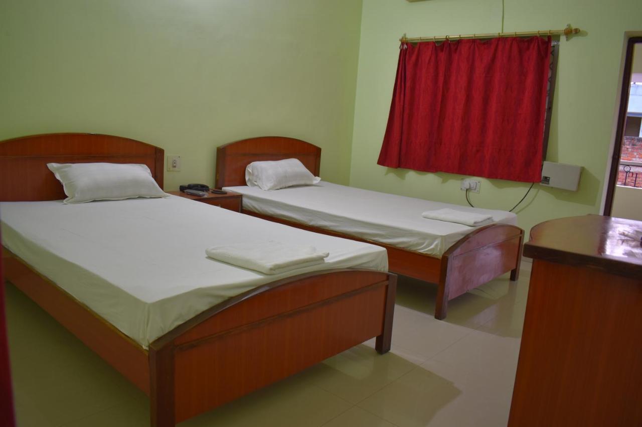 Hotel Diamond Plaza Rajgir Exterior photo